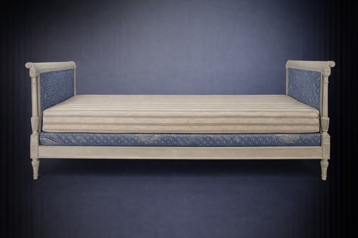 Single Bed - Directoire Style