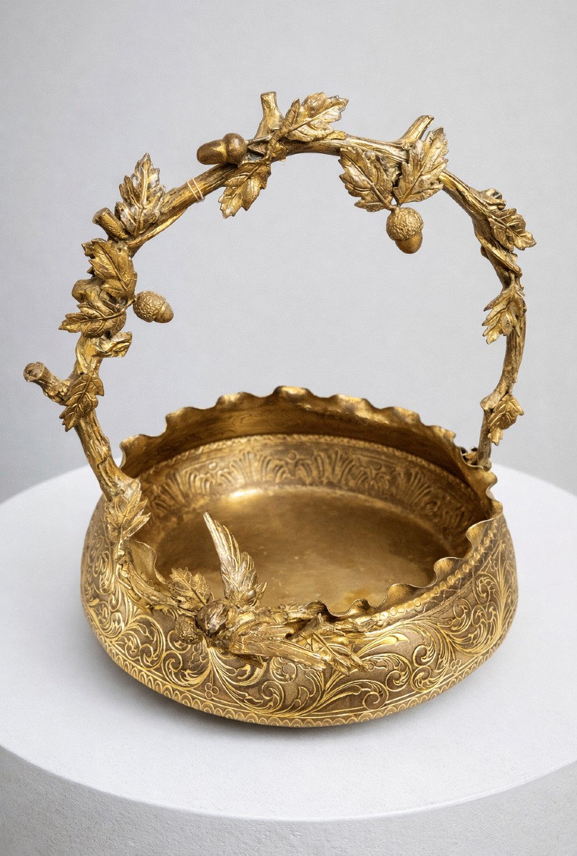 Jardinere seconde empire en forme de panier aux oiseaux