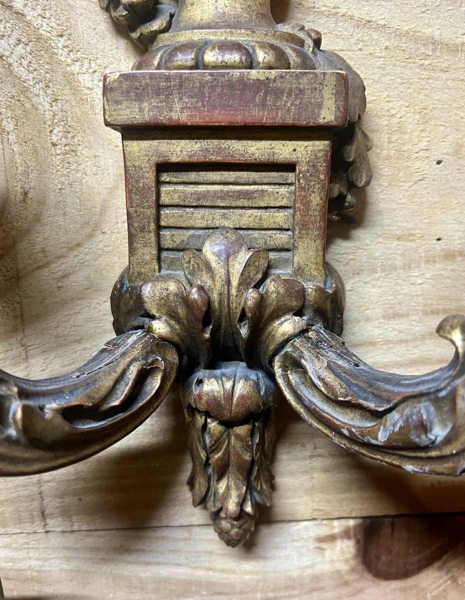 paire d appliques en bois doré de style louis 16-photo-1