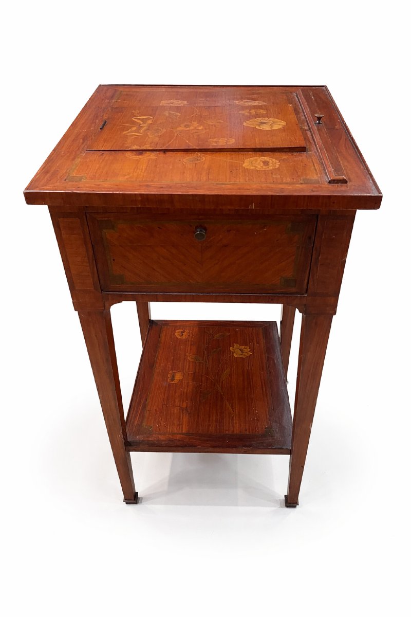 table a système en marqueterie de style-photo-1