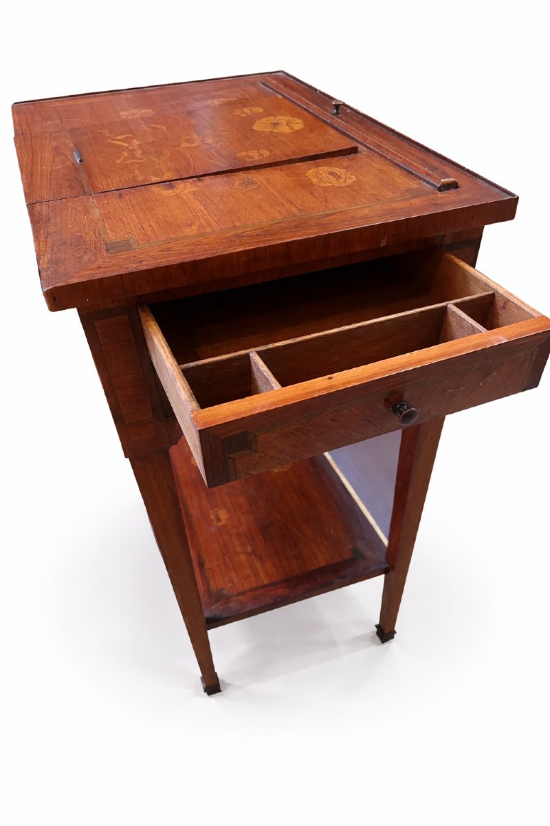 table a système en marqueterie de style-photo-2