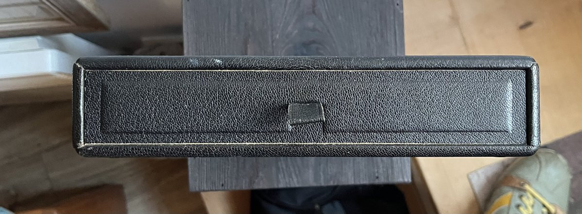 Leather Cigar Box – Maison Elie Bleu, Paris-photo-2