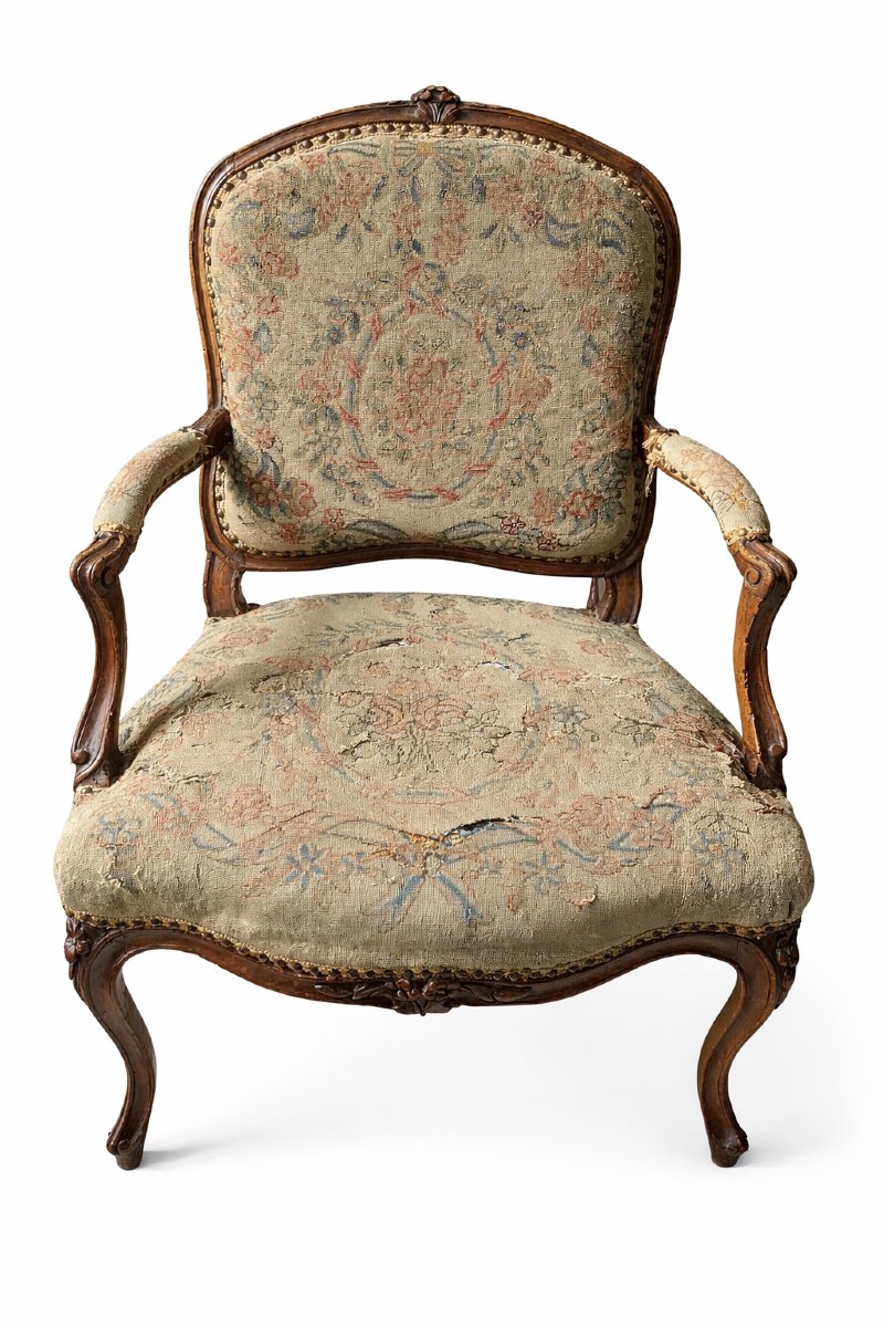 Fauteuil à la Reine d’Époque Louis XV – Travail probablement parisien, XVIIIᵉ siècle-photo-4