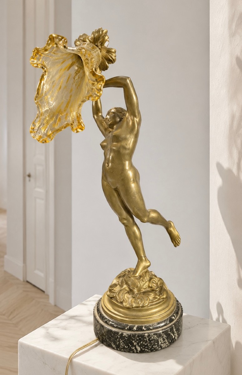 lampe art nouveau en bronze de Margueritte Syamour