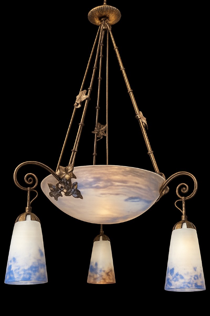Lustre Muller Frères – Vasque et trois tulipes en pâte de verre