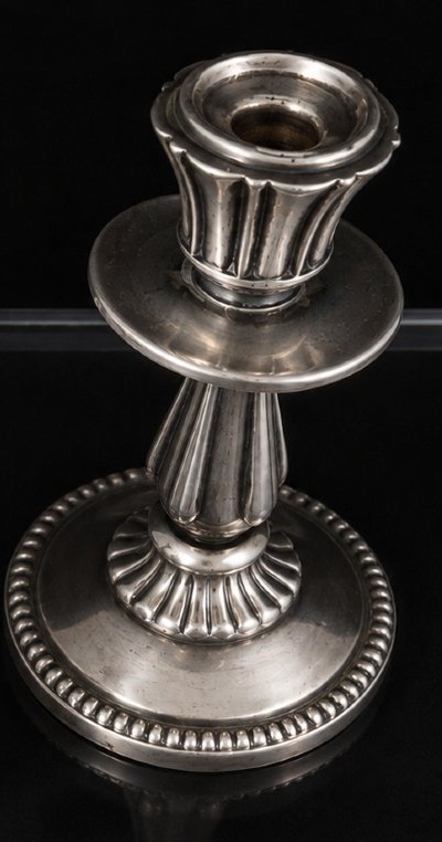 Paire de petits bougeoirs en argent — Espagne, XVIIIe siècle-photo-3