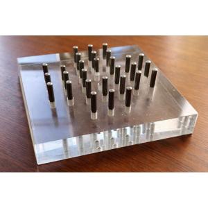 jeu de solitaire en plexiglas massif et aluminium 1970