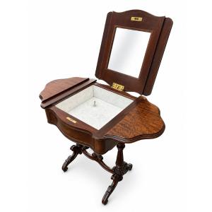 Table à ouvrage d'époque Louis-Philippe en acajou de Cuba France, vers 1840