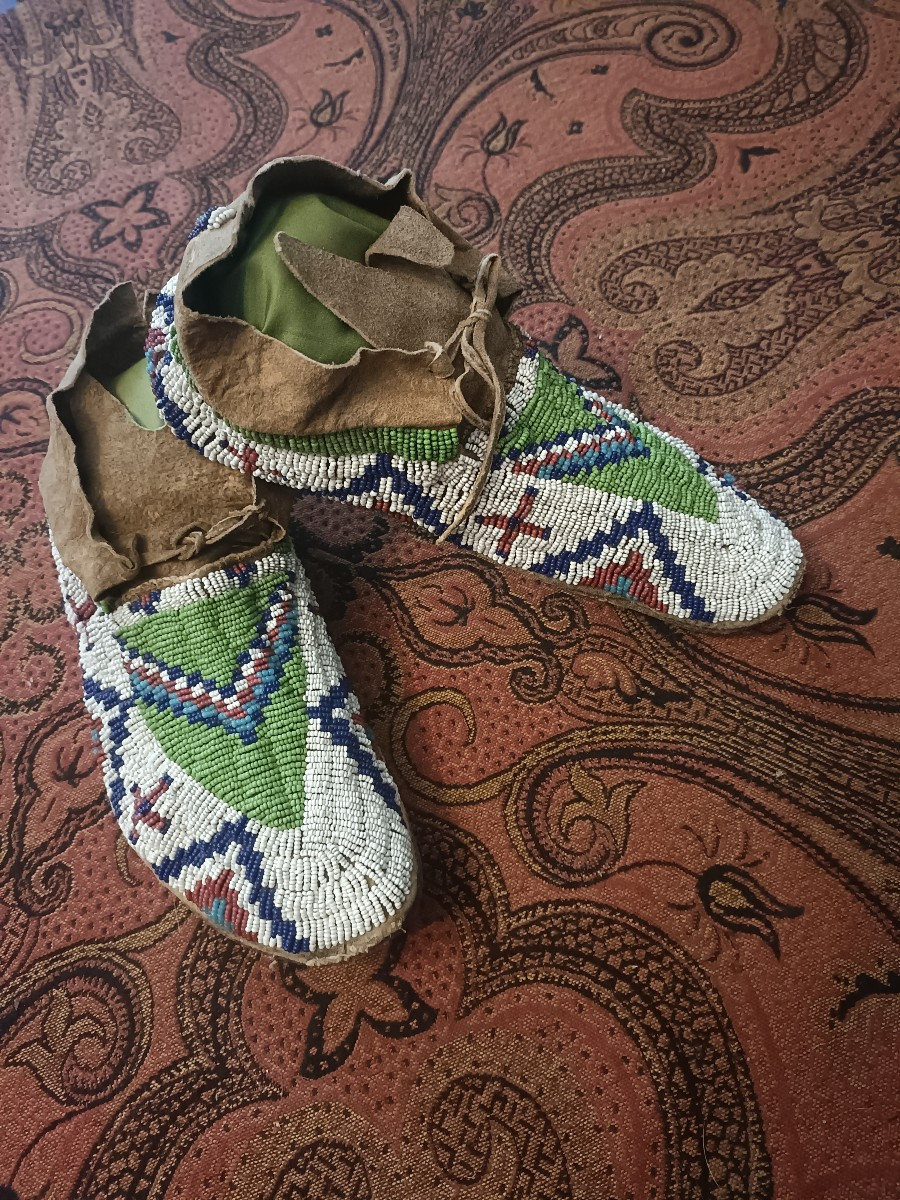 Paire De Moccasins Sioux Fin XIX Siècle.
