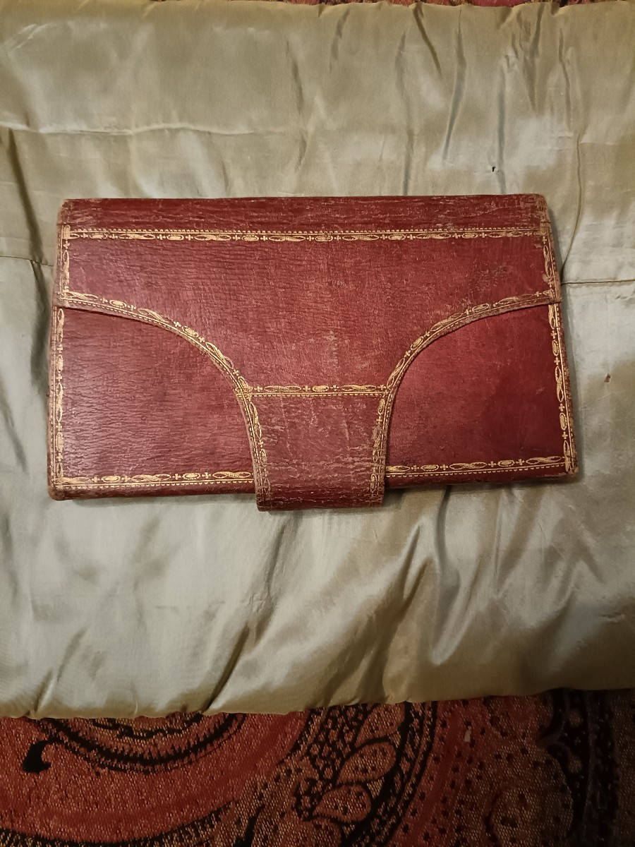 Pochette maroquin XVIII