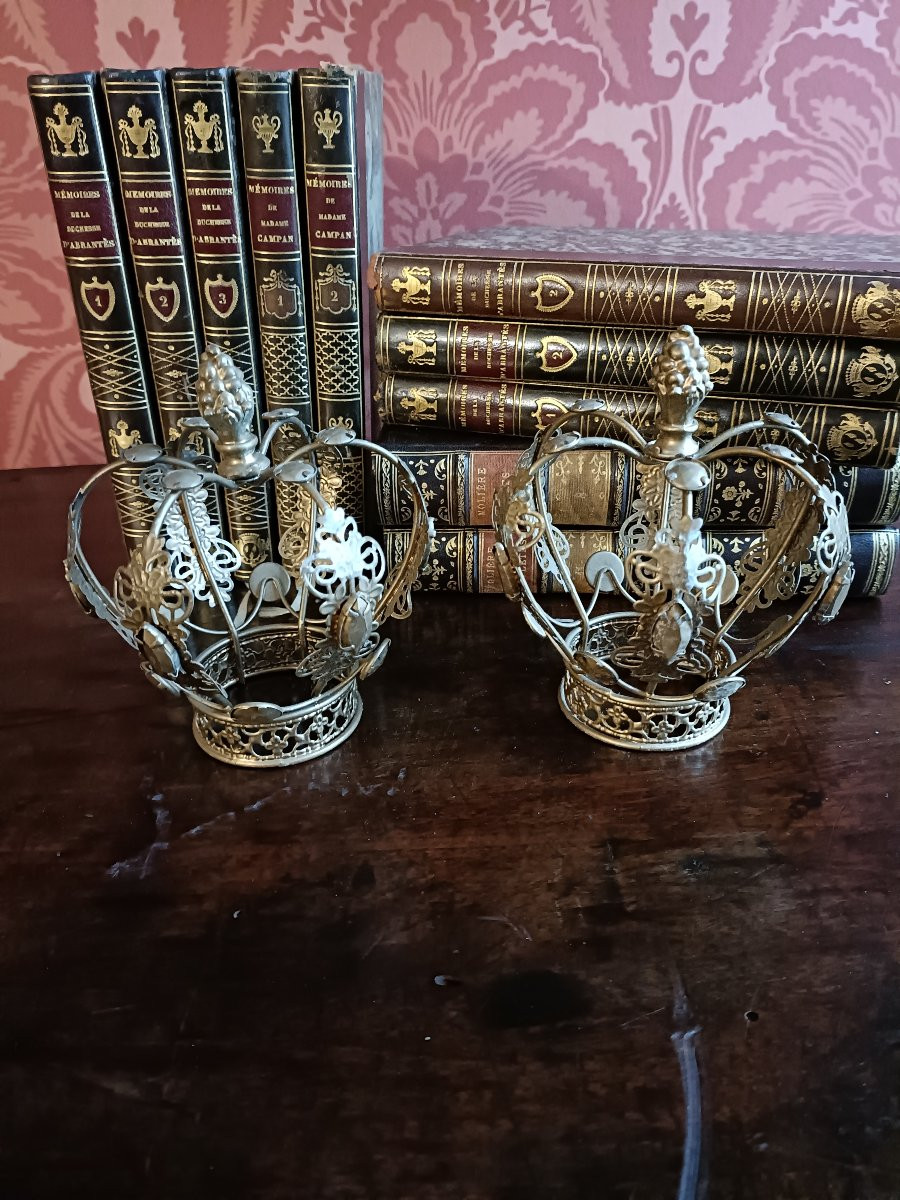 Pair Of Virgin Crowns-photo-1