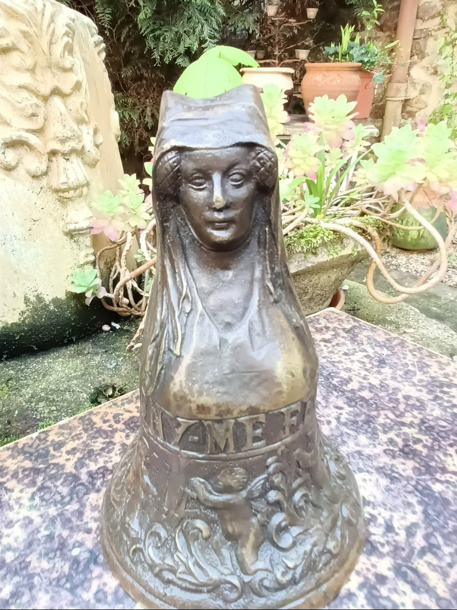 Catherine De Medicis Bronze Bell-photo-3