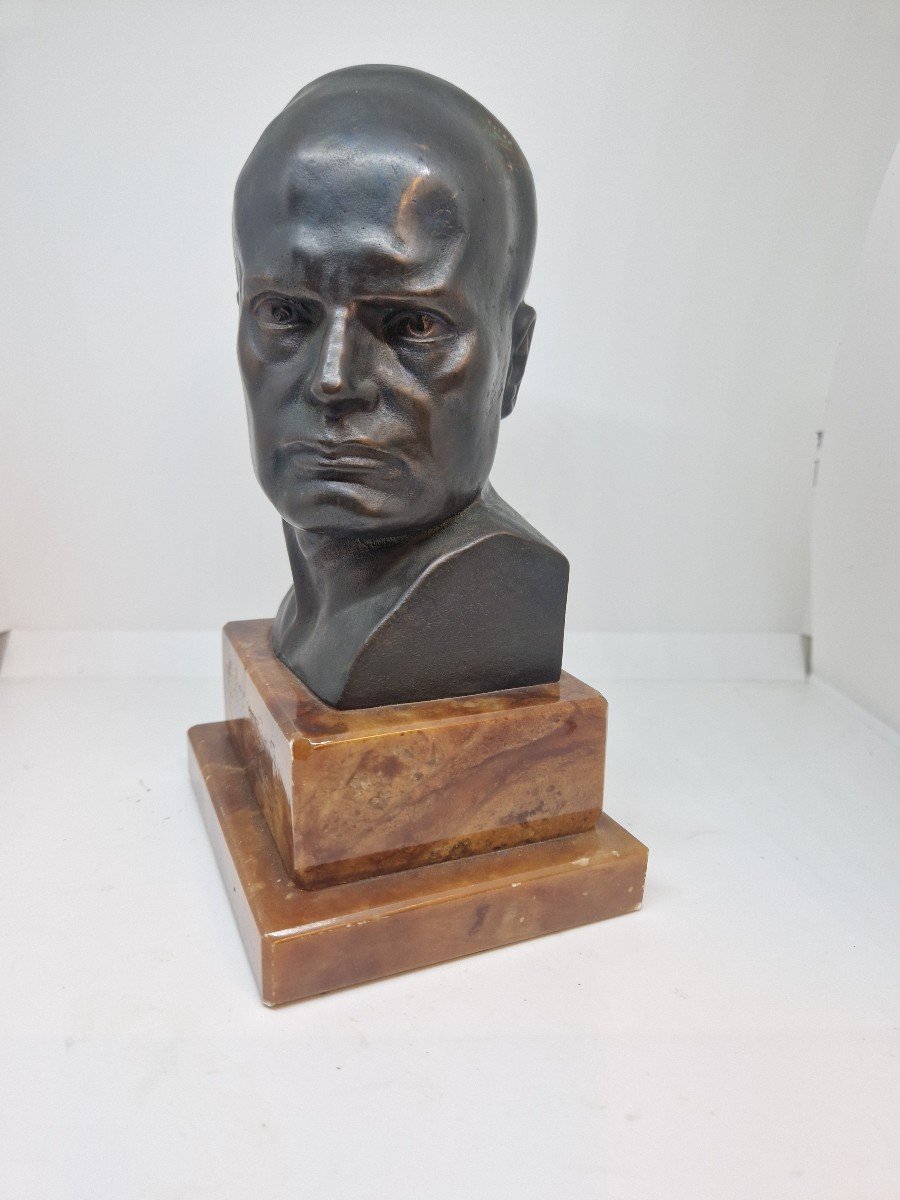  Bronze Head Of Mussolini With Marble Base. First Half Of The Twentieth Century