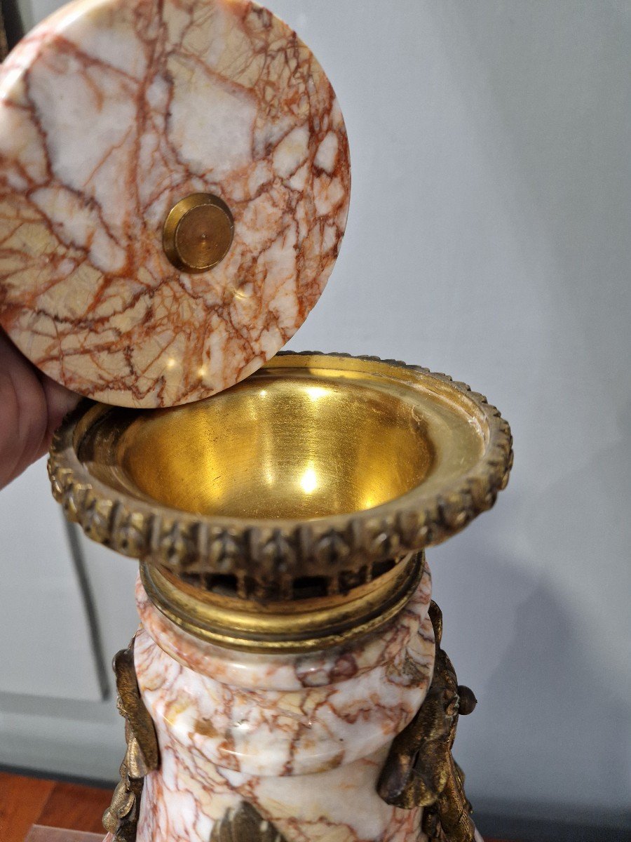 Paire de vases Napoléon III En bronze doré et marbre Seconde moitié du XIXe siècle-Napoléon III-photo-6