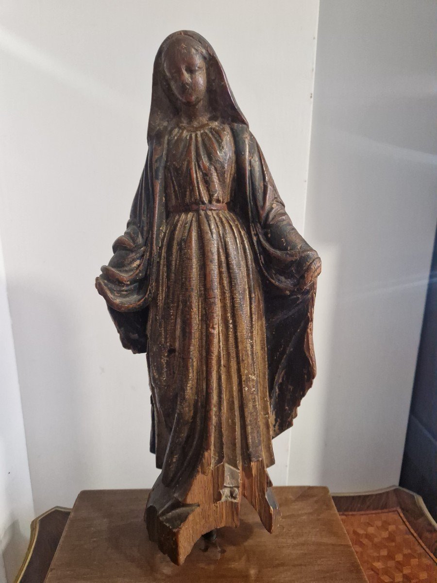 Sculpture De Madone En Bois Polychrome Du XVIIème Siècle