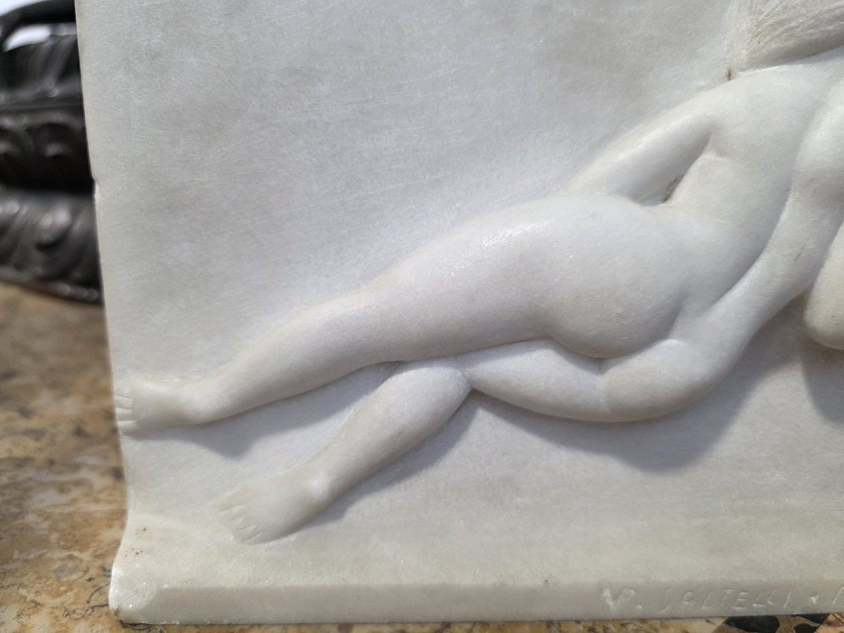 Marble Plaque With A Nude Woman Sculpted In Relief Work Made-photo-3