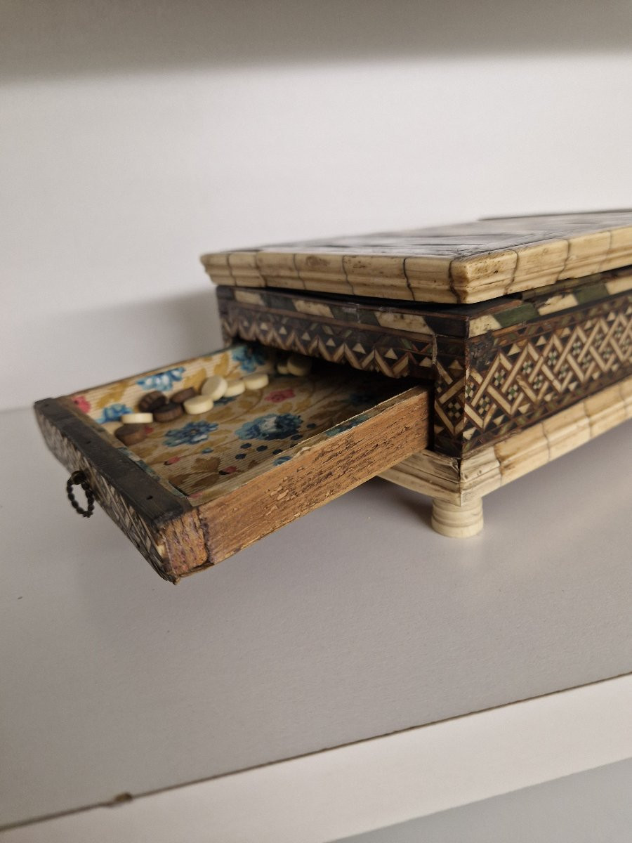 Embriachi Workshop, 15th Century, Bone Game Box-photo-1