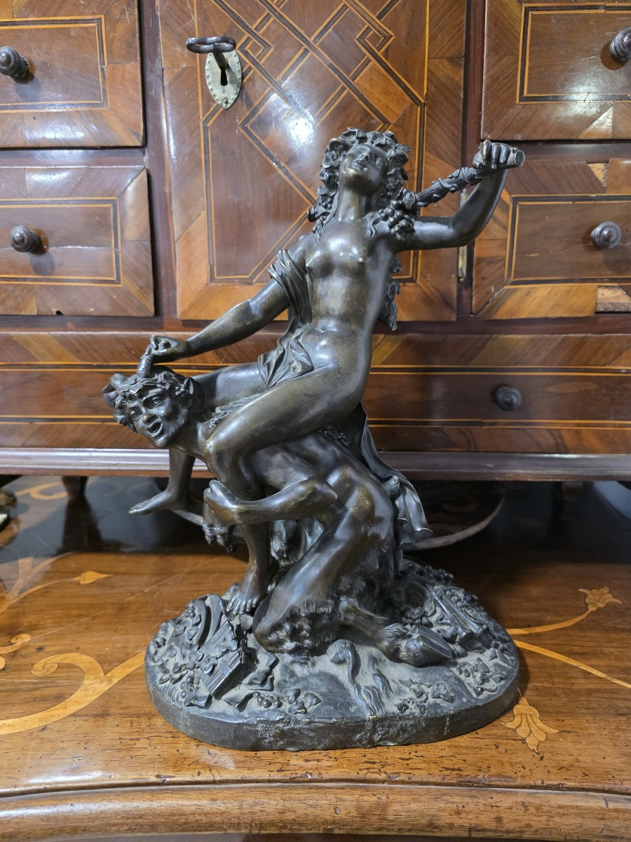 Bronze représentant une femme chevauchant un faune. Proche de Clodion. XIXe siècle