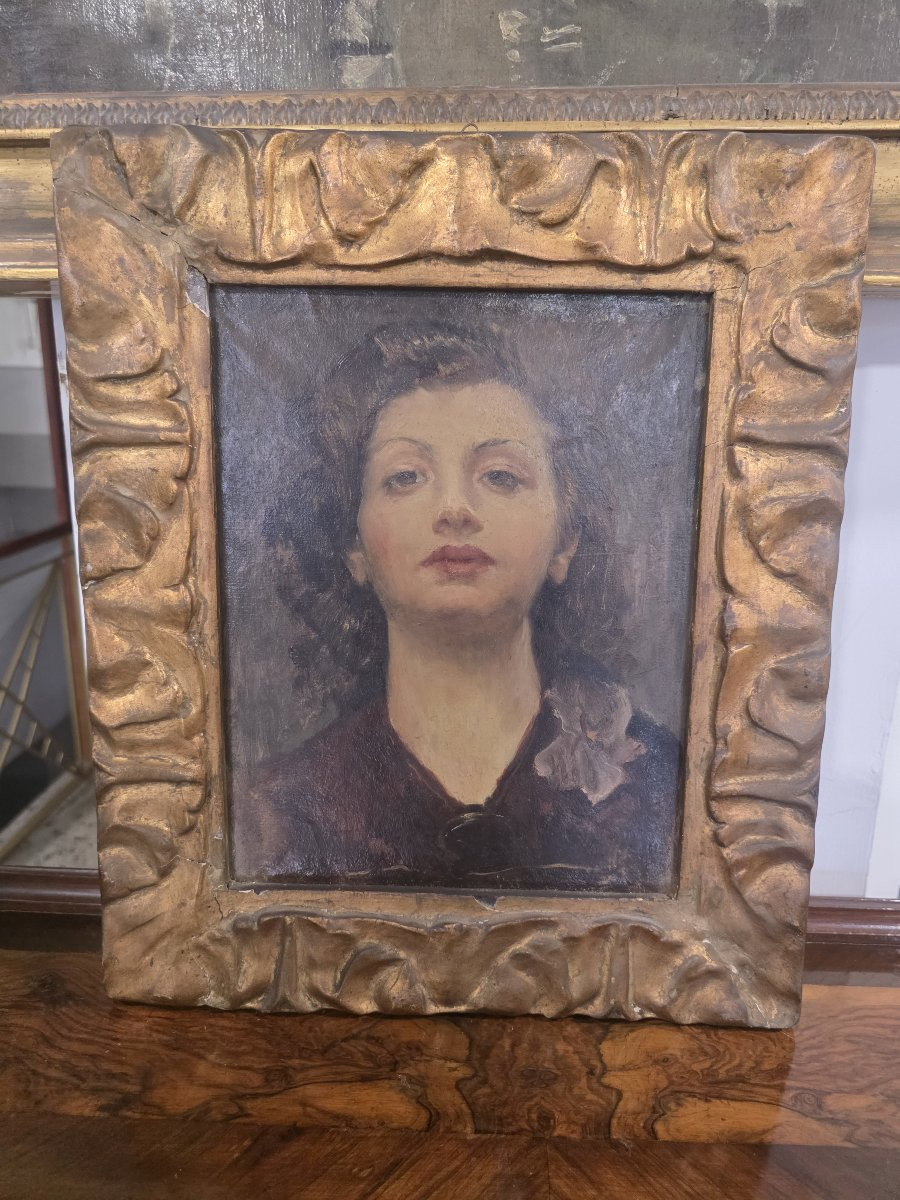 Oil On Canvas Depicting A Woman's Face From The Early 20th Century-photo-2
