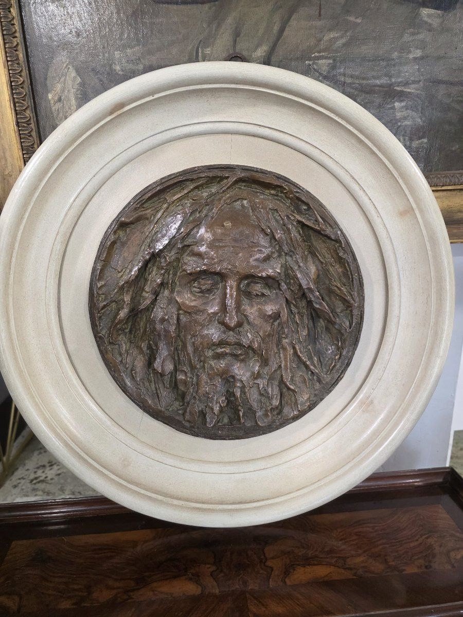 Bas-relief rond en bronze représentant le Saint Suaire, signé Alceo Dossena, Rome, 1918-photo-1