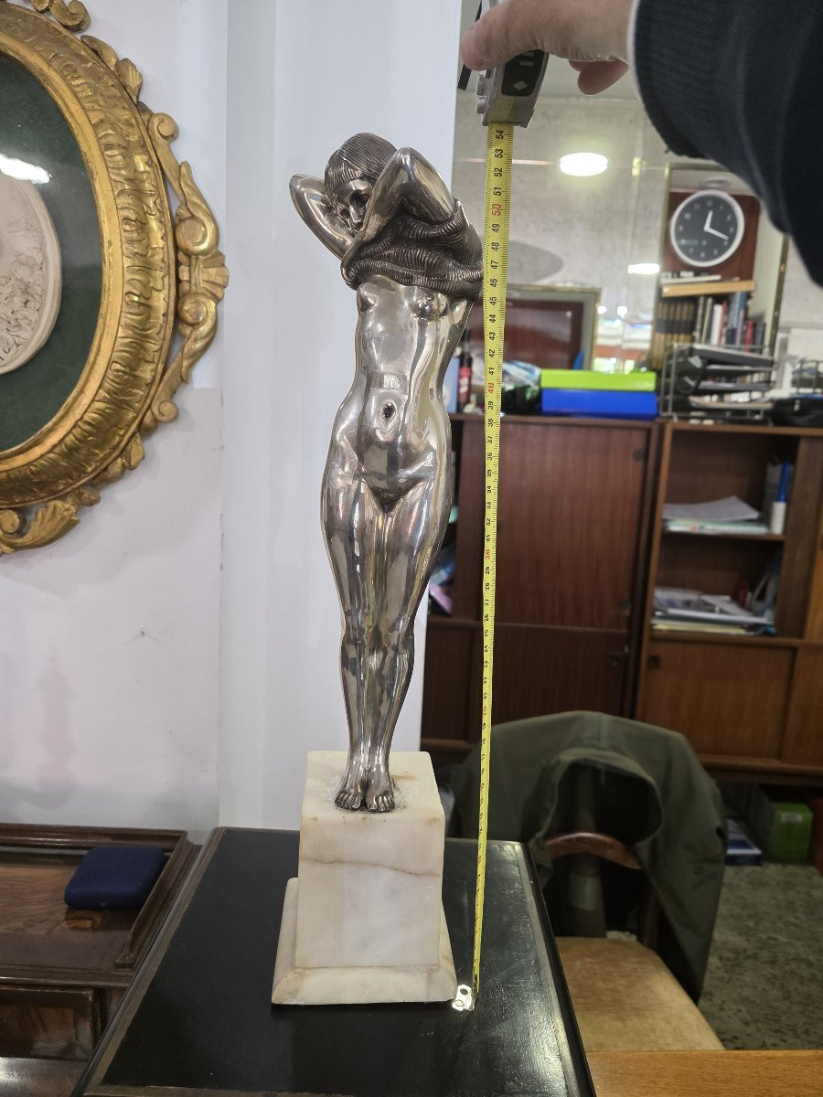 Statue en argent massif représentant une femme nue, de style Art déco.-photo-7