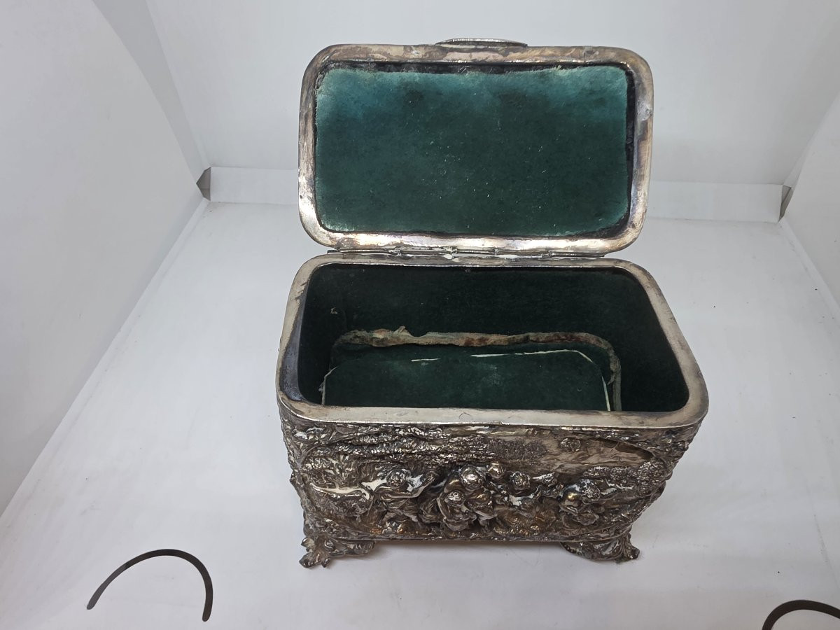 A 19th-century Silver-plated Bronze Jewelry Box, Decorated With Hunting Scenes And More.-photo-3