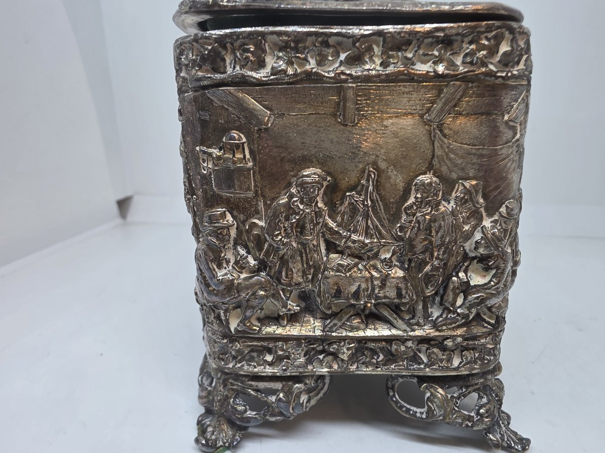 A 19th-century Silver-plated Bronze Jewelry Box, Decorated With Hunting Scenes And More.-photo-1