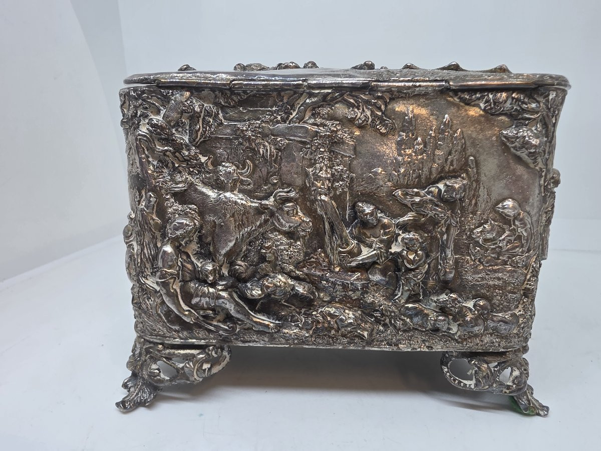 A 19th-century Silver-plated Bronze Jewelry Box, Decorated With Hunting Scenes And More.-photo-3