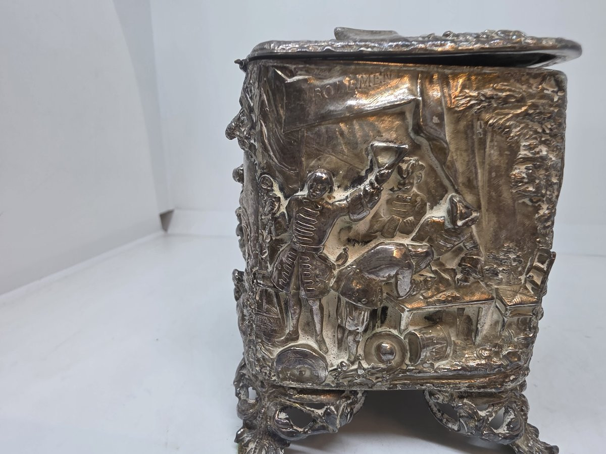 A 19th-century Silver-plated Bronze Jewelry Box, Decorated With Hunting Scenes And More.-photo-5