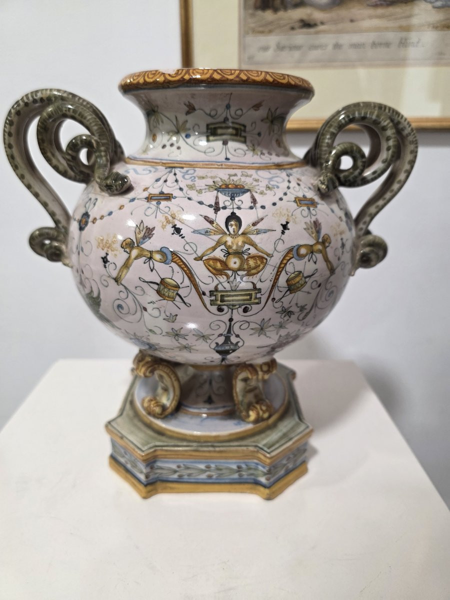 Vase orné de grotesques. Première moitié du XXe siècle, Molaroni, Pesaro-photo-3