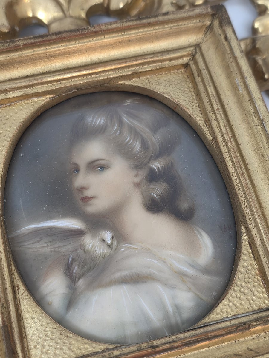 Portrait miniature de profil d'une jeune femme dans un cadre doré (XIXe siècle)-photo-8