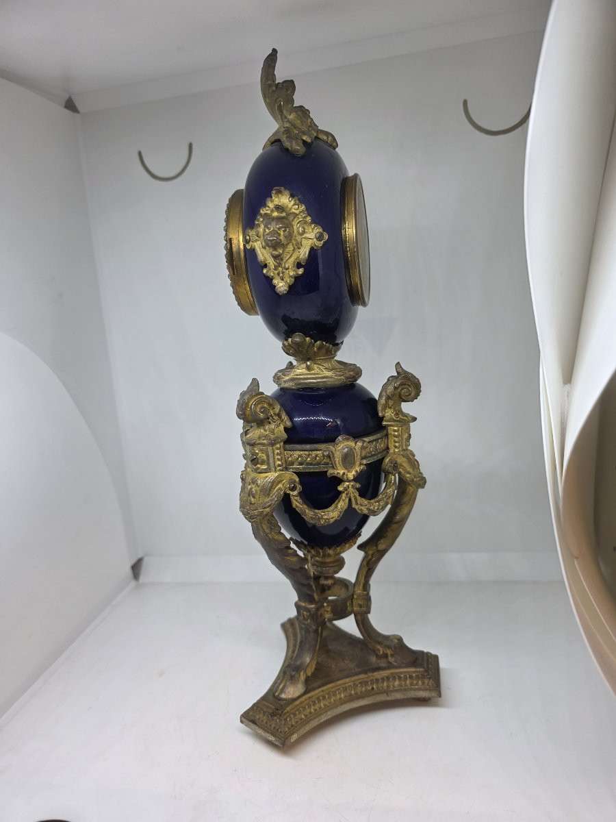 Horloge de table française en forme de vase (ou « horloge urne ») de l'époque napoléonienne III-photo-2