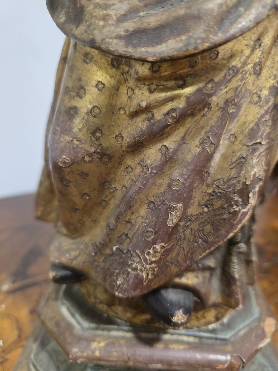 Sculpture en bois doré et peint représentant la Vierge à l'Enfant, Espagne, fin du XVIIe siècle-photo-1