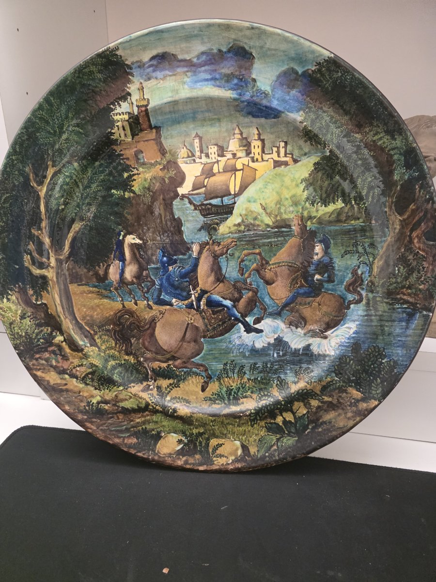 Grand plat en majolique *istoriato* signé Mengaroni
