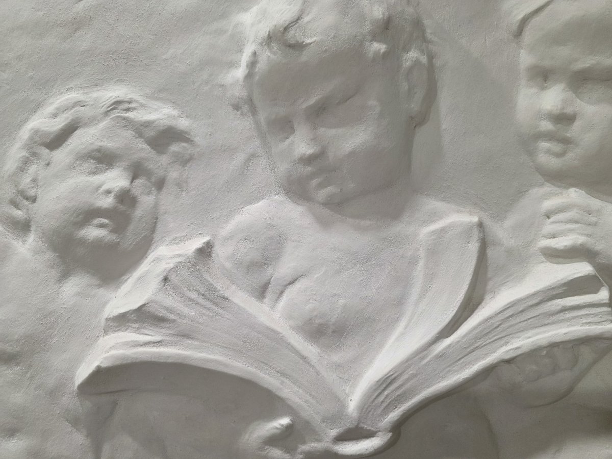  Paire de grands bas-reliefs en plâtre représentant une allégorie de putti – Fin du XIXe / débu-photo-1