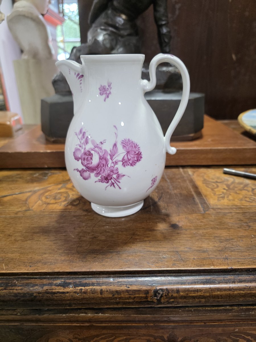  Verseuse en porcelaine portant la marque bleue « Bindenschild »-photo-2