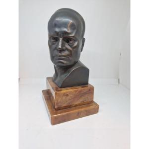  Bronze Head Of Mussolini With Marble Base. First Half Of The Twentieth Century