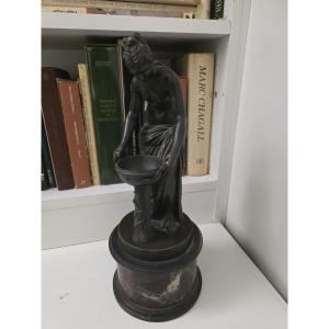 Sculpture en bronze du XIXe siècle représentant « Danaïde ».