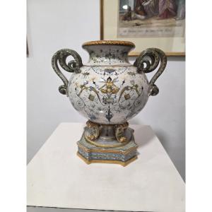 Vase orné de grotesques. Première moitié du XXe siècle, Molaroni, Pesaro