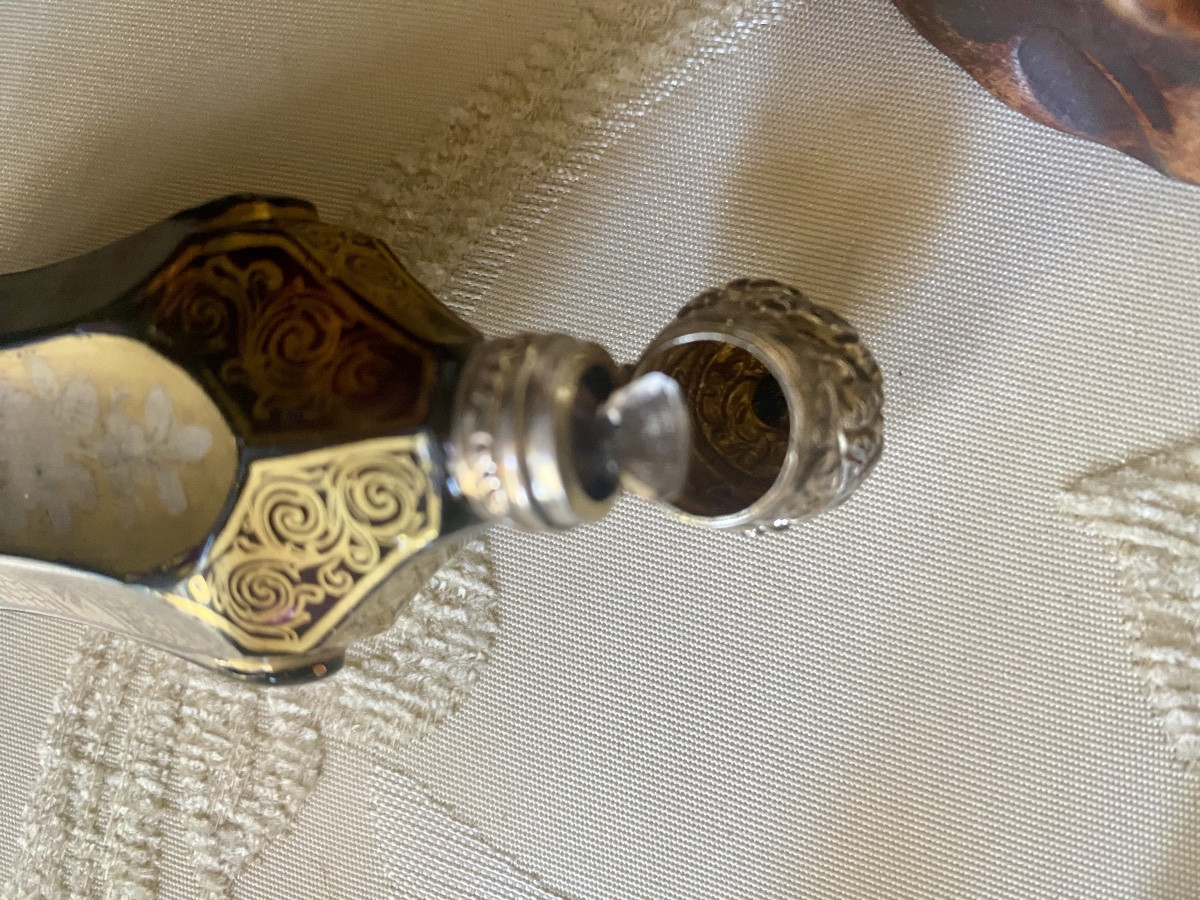 A Very Richly Decorated Smelling Salts Bottle -photo-2