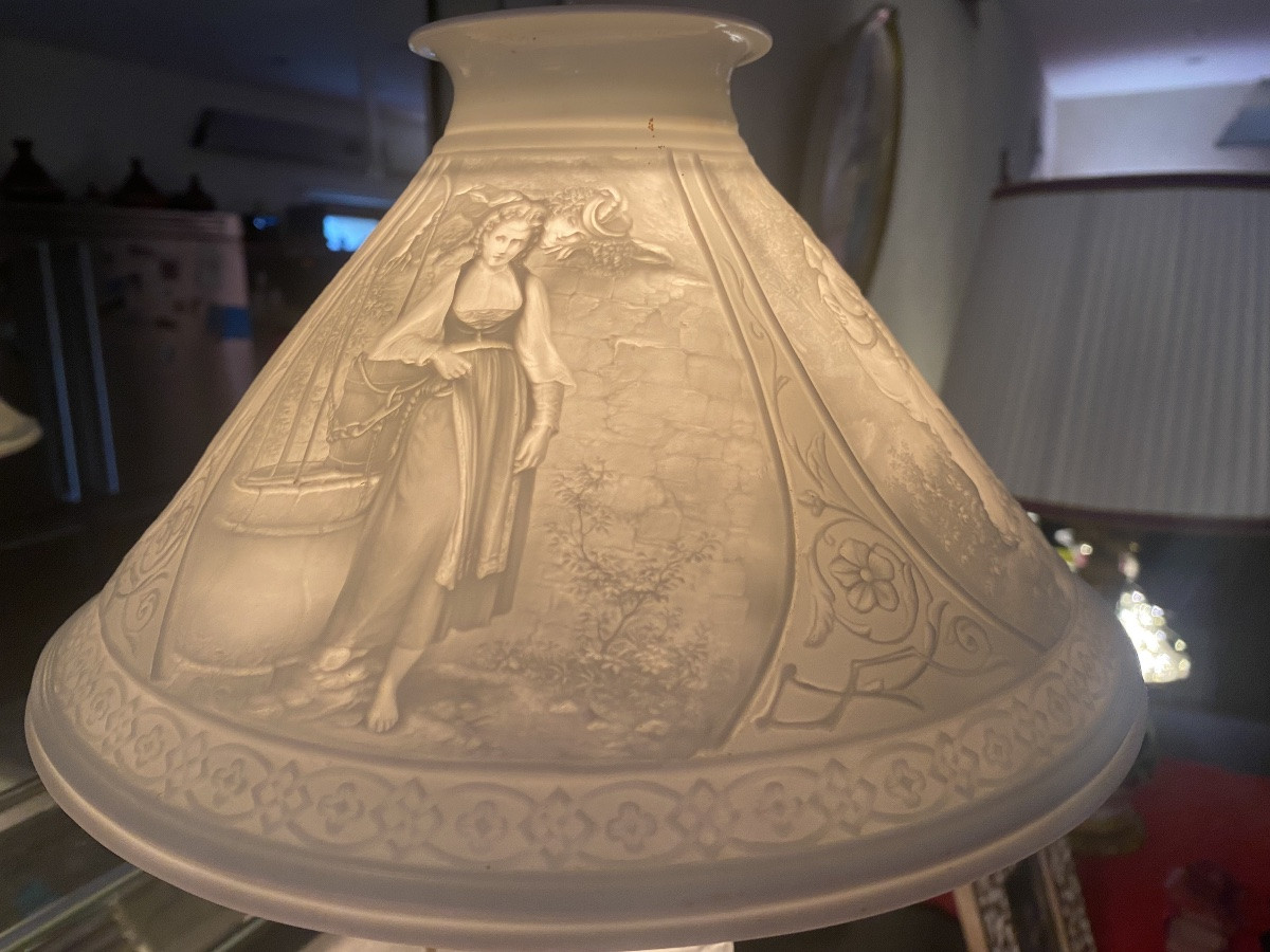 Paire de bougeoirs en porcelaine de Sèvres avec abat-jour en Lithophanie-photo-4