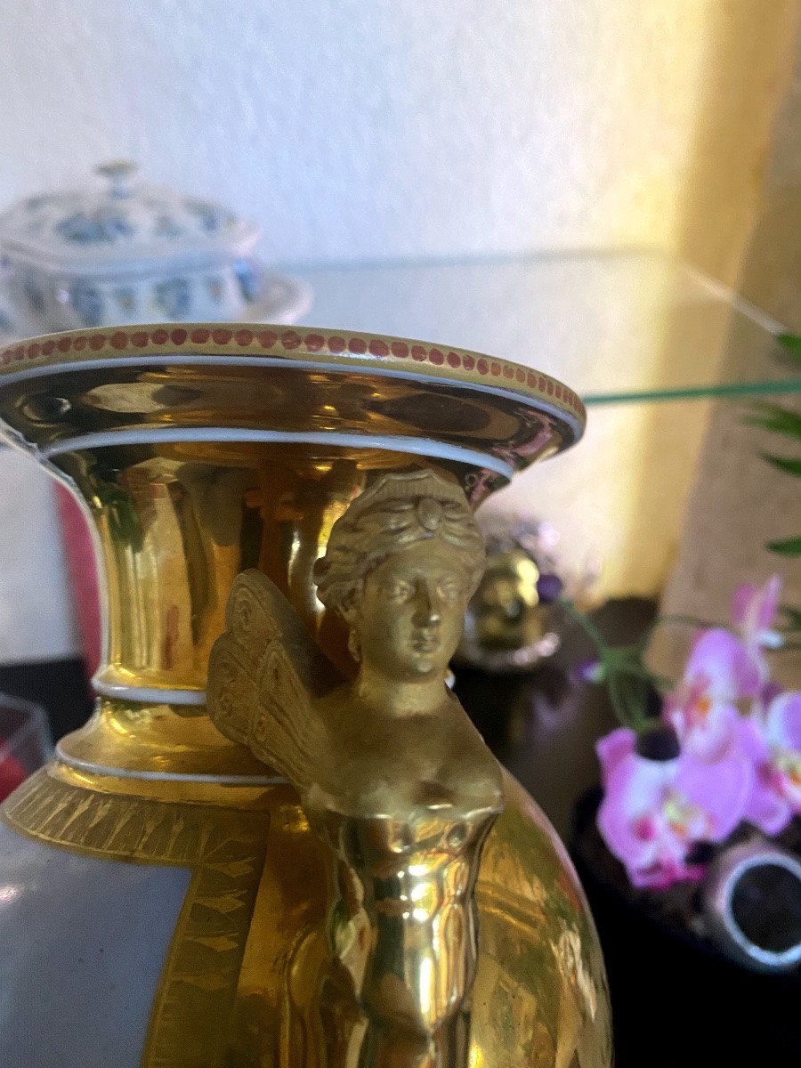 A Very Beautiful Pair Of Paris Porcelain Vases-photo-1