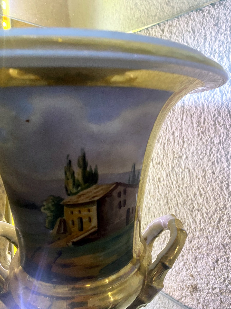 Jolie Paire de Vases forme Médicis  en Porcelaine de Paris -photo-6