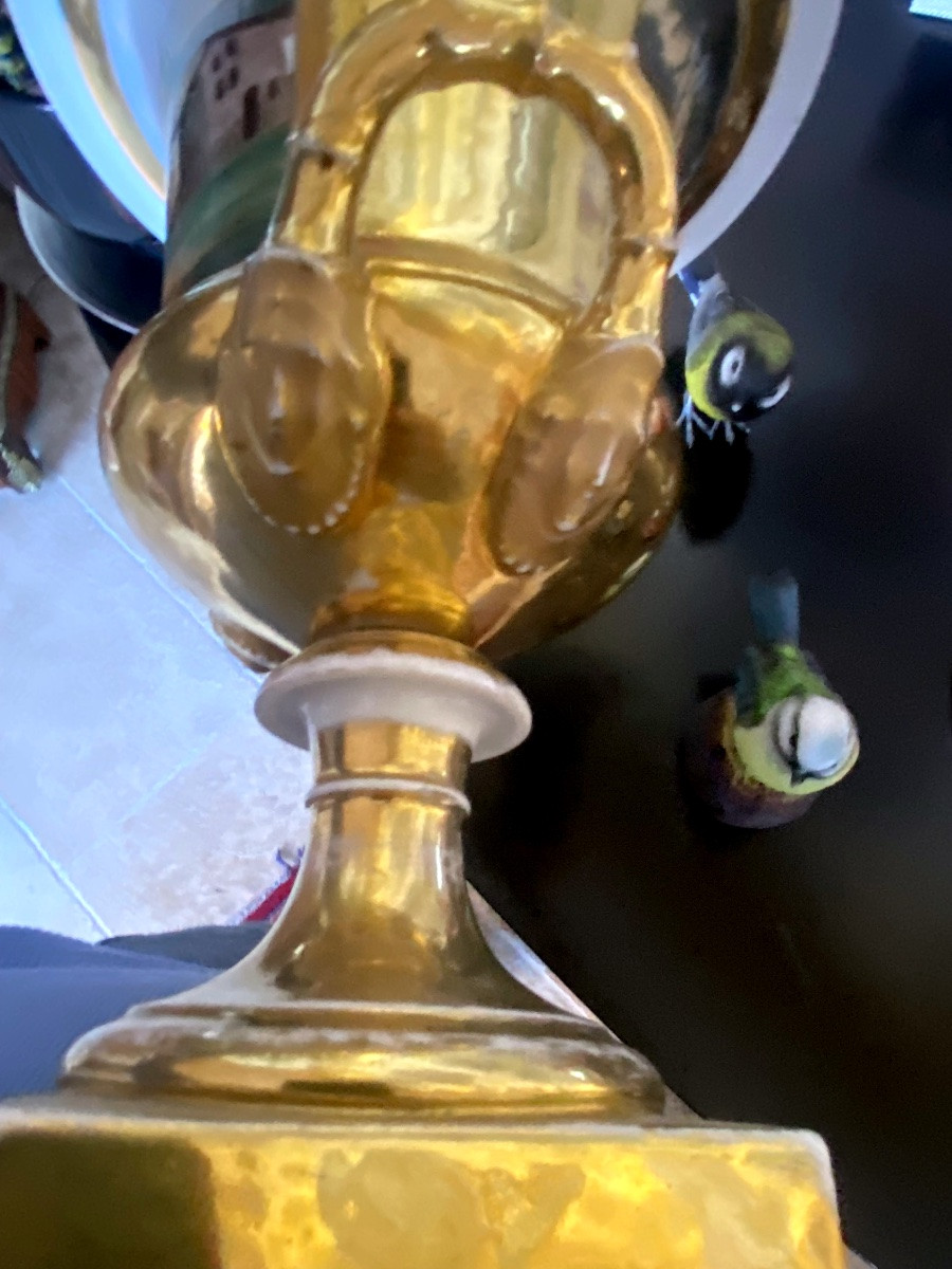 Jolie Paire de Vases forme Médicis  en Porcelaine de Paris -photo-7