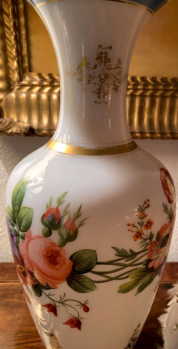 Très Beau vase en opaline  décoré de Fleurs d époque Charles X -photo-2