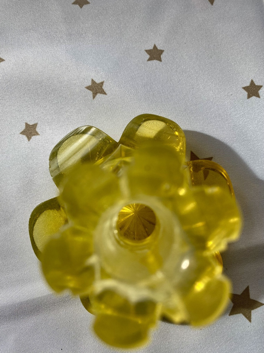 Magnificent Yellow Baccarat Perfume Bottle -photo-2