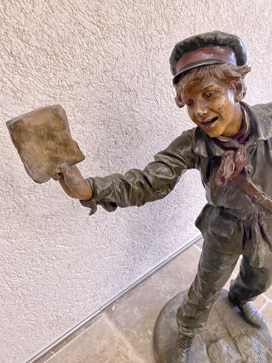 Newspaper Vendor, Late 19th Century -photo-2