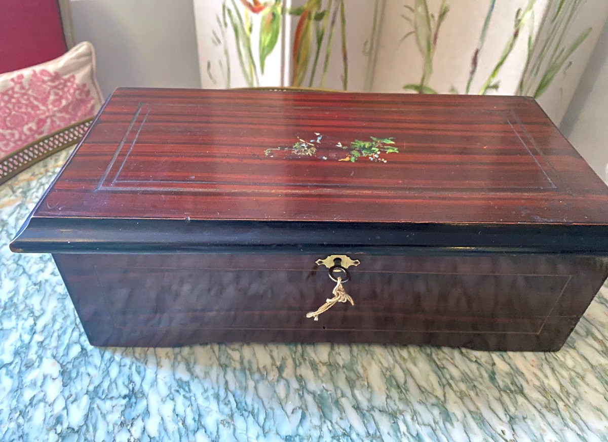 Late 19th Century Music Box In Perfect Working Order 