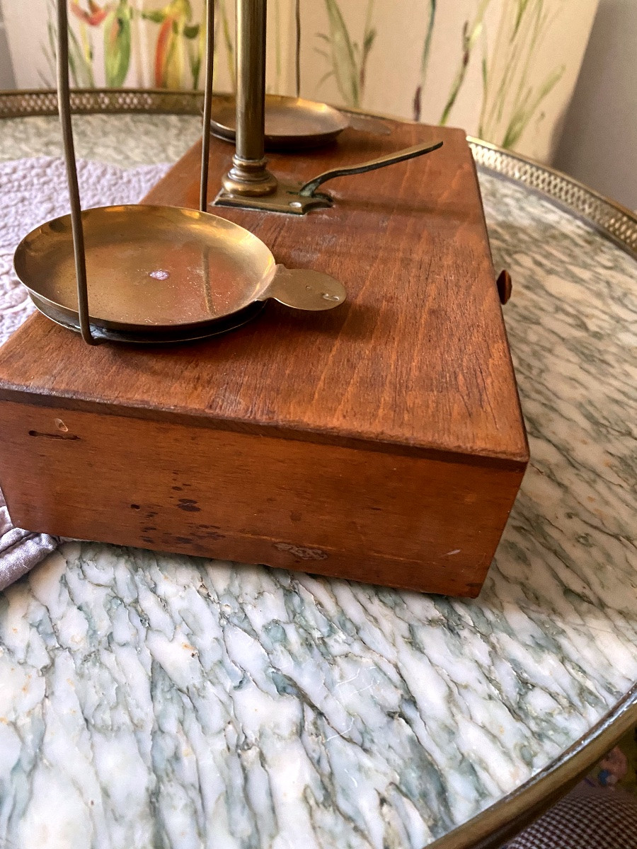 Precision Laboratory Balance Number 11-photo-1