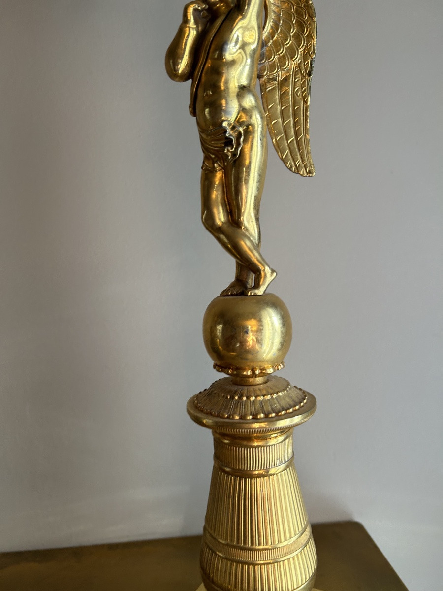 Paire de chandelier aux Amours Ailés en bronze doré -photo-3